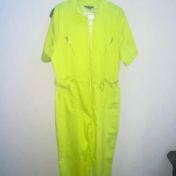 NWT- ASHLEY STEWART PLUS SIZE(18W) LIME GREEN UTILITY JUMPSUIT. - Picture 3 of 7